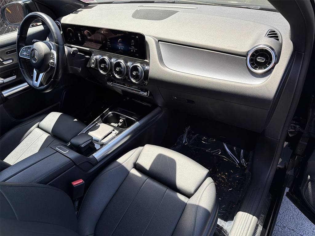 Thumbnail: 2023 Mercedes-Benz GLA - 14