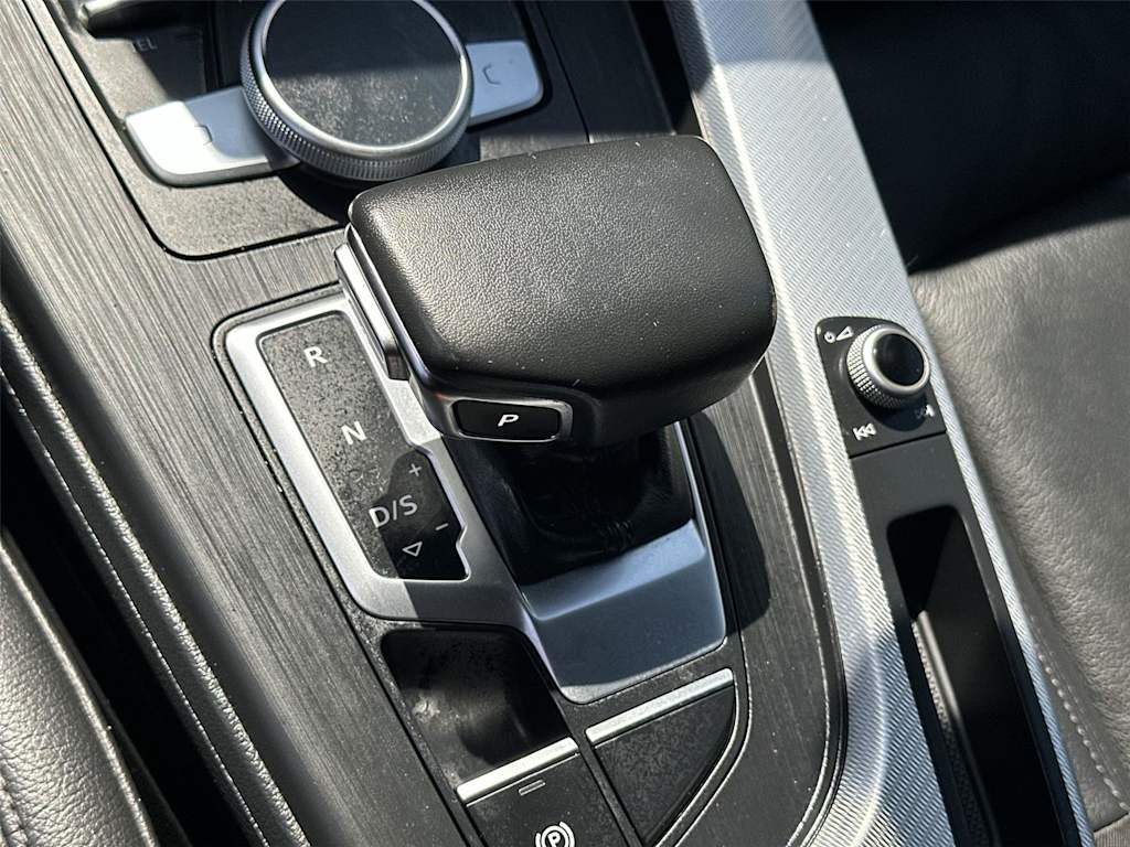 Thumbnail: 2018 Audi A4 - 17