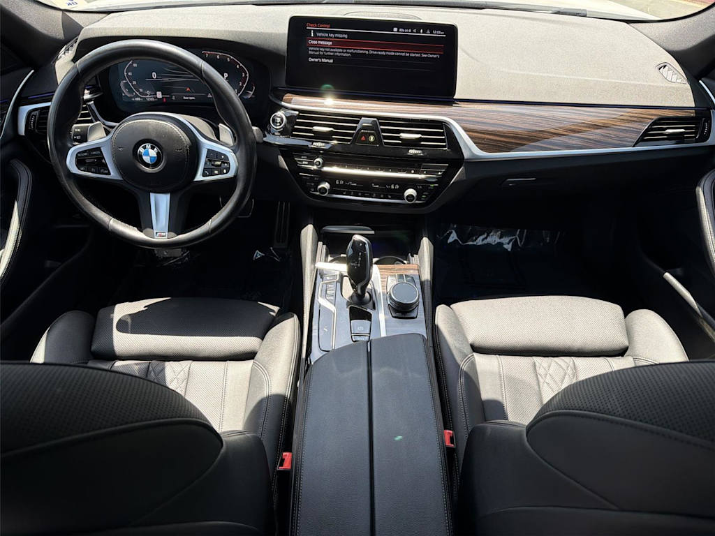 Thumbnail: 2023 BMW 5 Series - 10