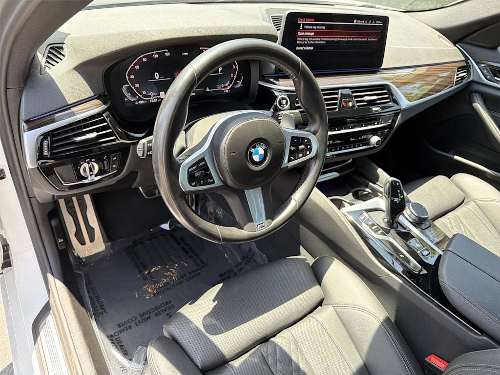 Thumbnail: 2023 BMW 5 Series - 2