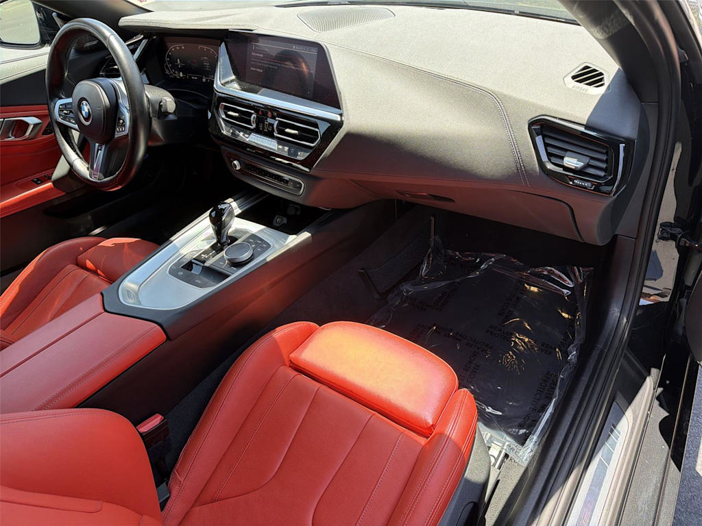Thumbnail: 2023 BMW Z4 - 13