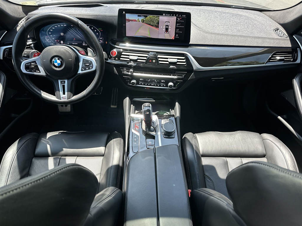 Thumbnail: 2022 BMW M5 - 9