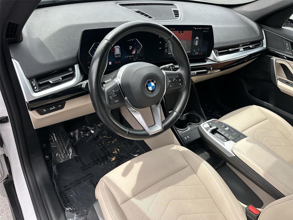 Thumbnail: 2023 BMW X1 - 2