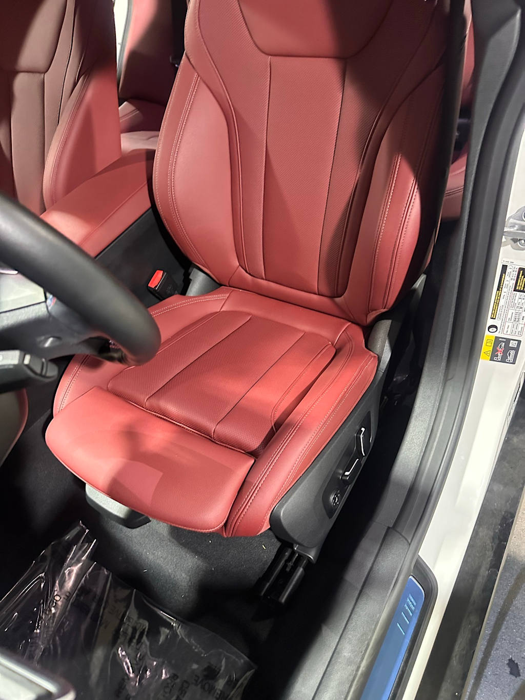 Thumbnail: 2024 BMW i4 - 10