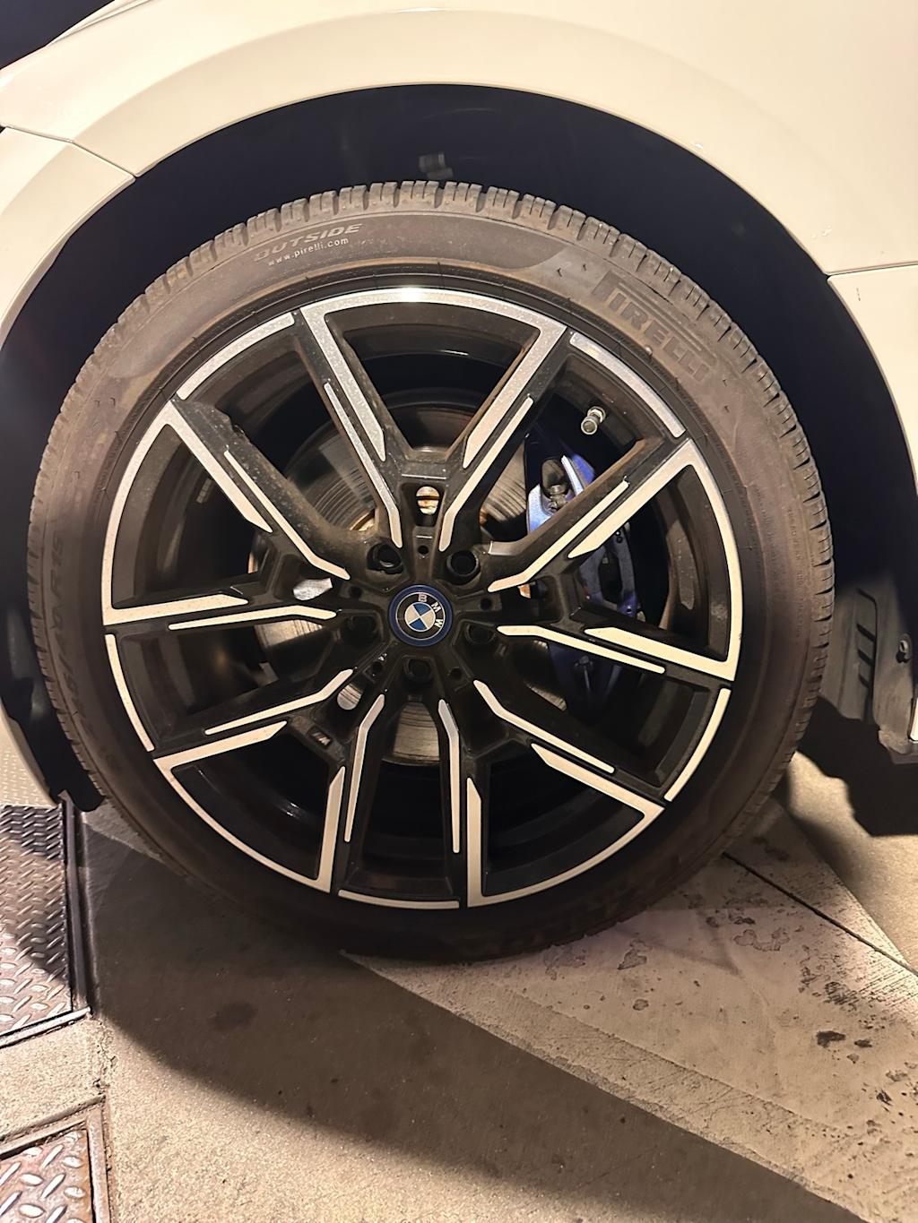 Thumbnail: 2024 BMW i4 - 7