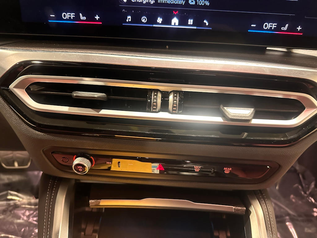 Thumbnail: 2024 BMW i4 - 22