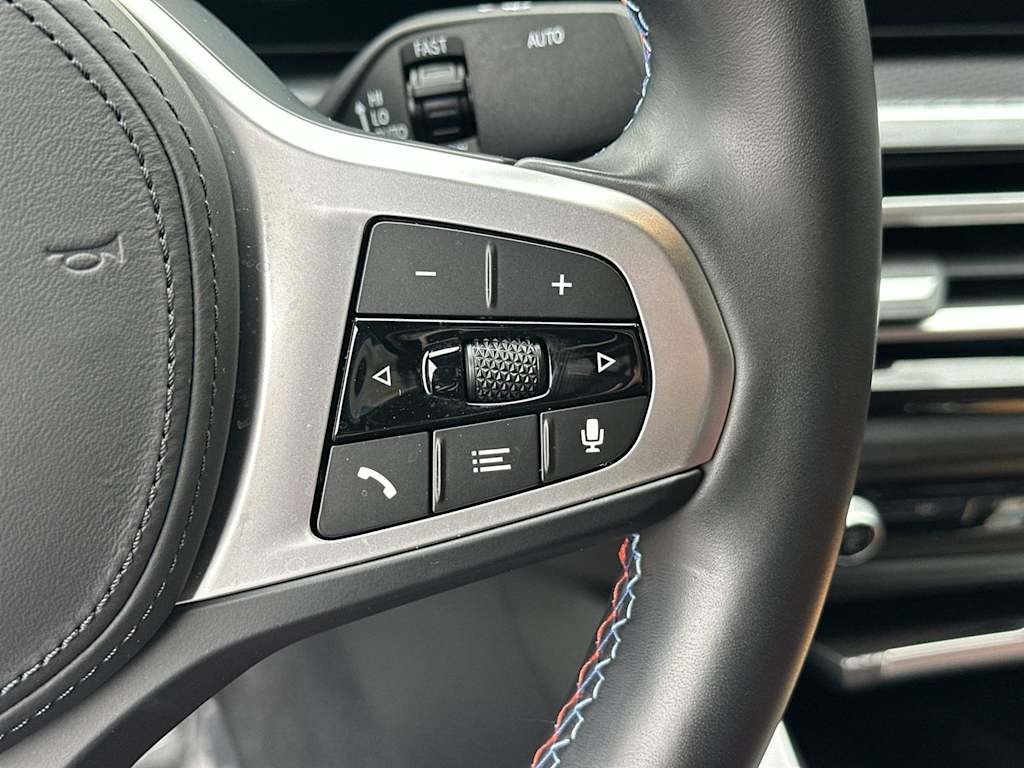 Thumbnail: 2024 BMW i4 - 25