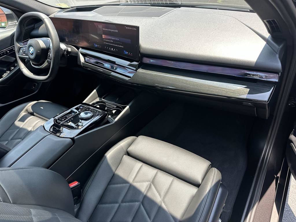 Thumbnail: 2024 BMW i5 - 13