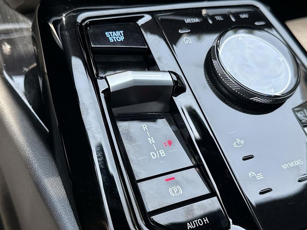 Thumbnail: 2024 BMW i5 - 16