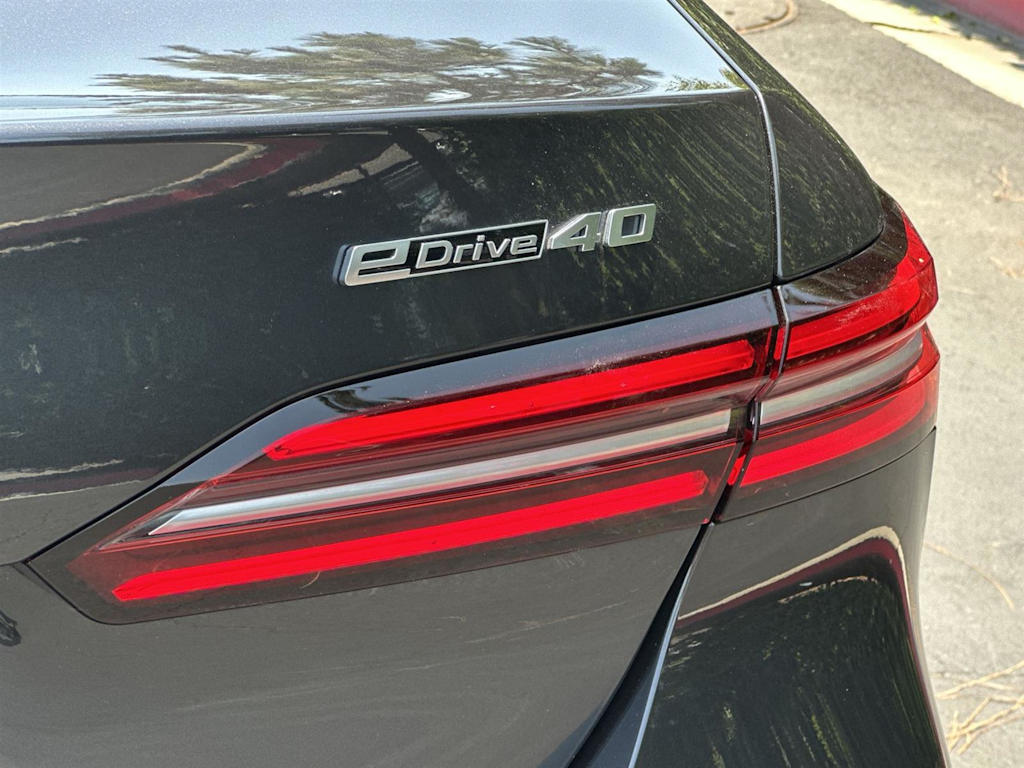 Thumbnail: 2024 BMW i5 - 21