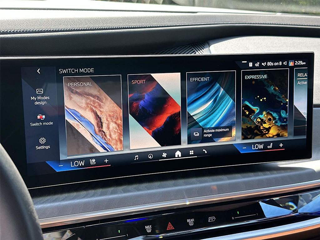 Thumbnail: 2025 BMW i7 - 31