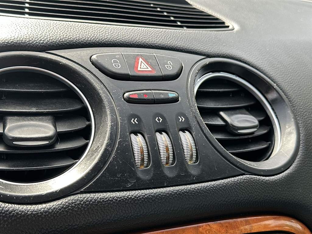 Thumbnail: 2003 Mercedes-Benz SL-Class - 24