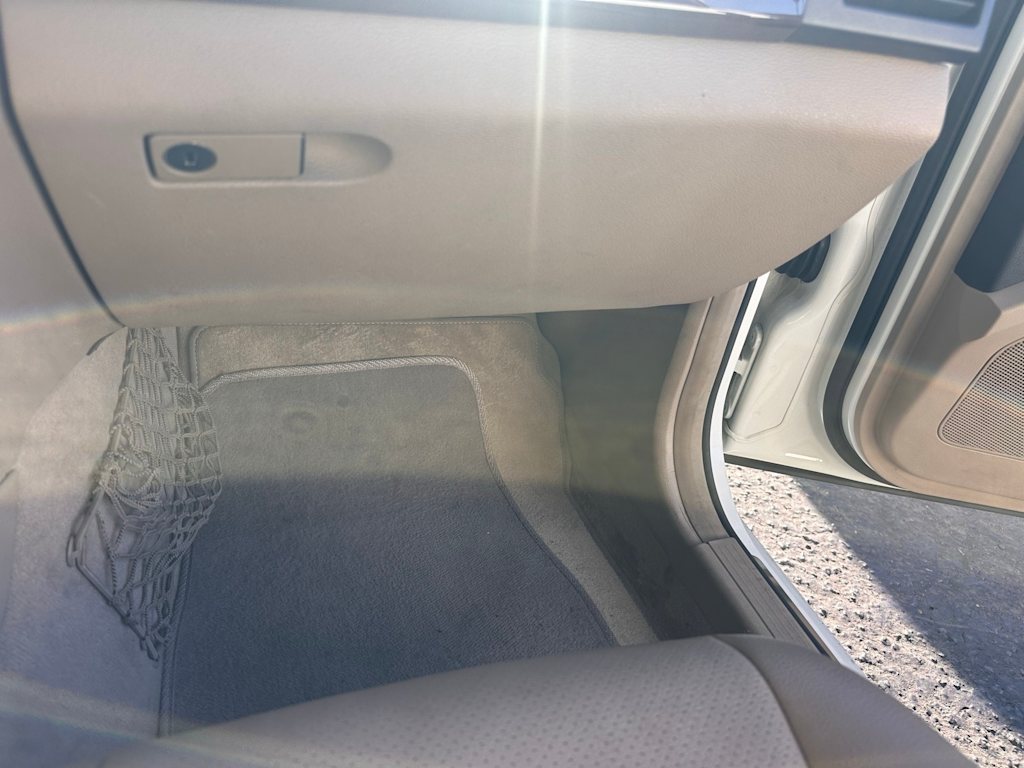 Thumbnail: 2011 Mercedes-Benz GLK - 23