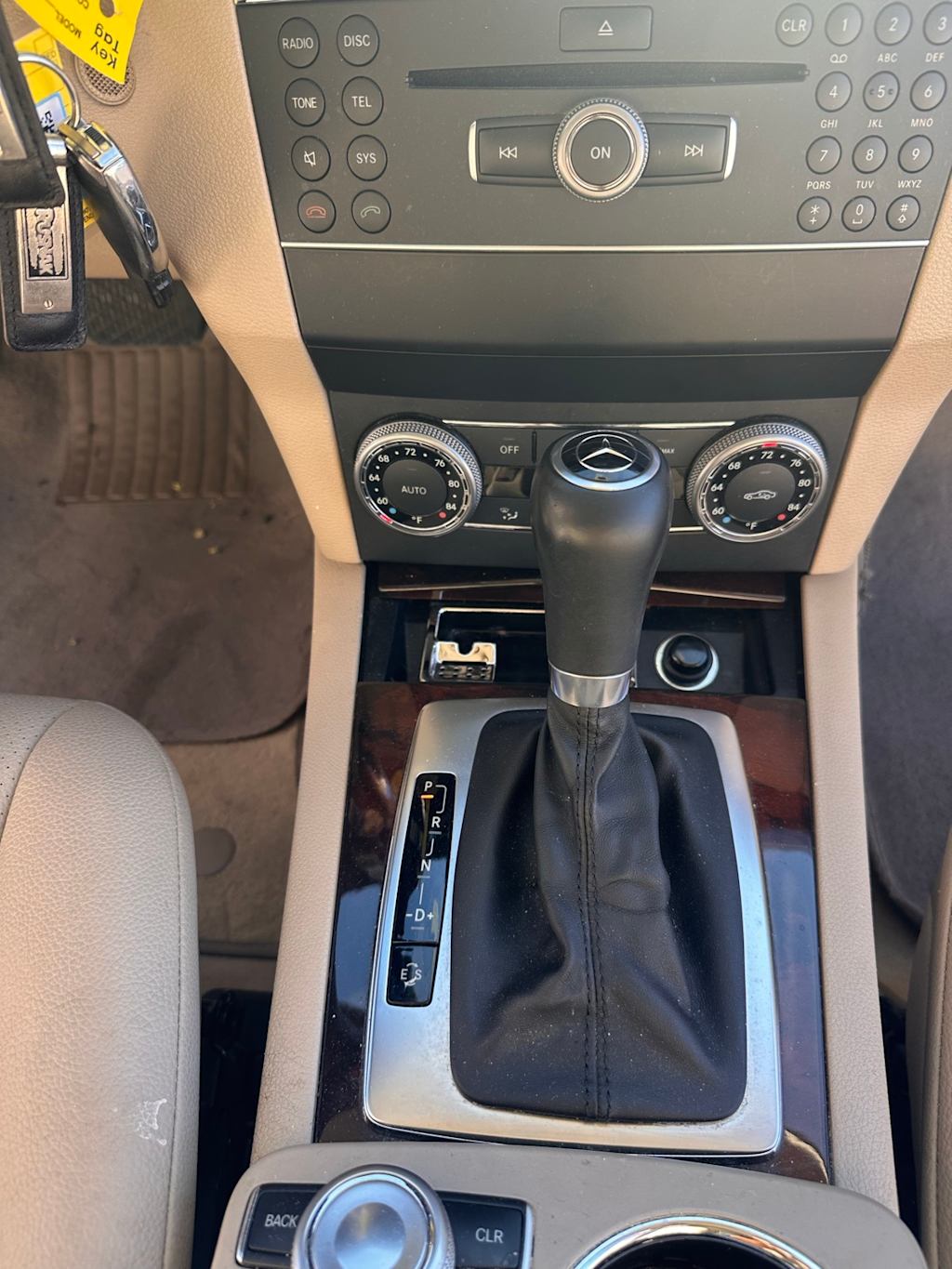 Thumbnail: 2011 Mercedes-Benz GLK - 11