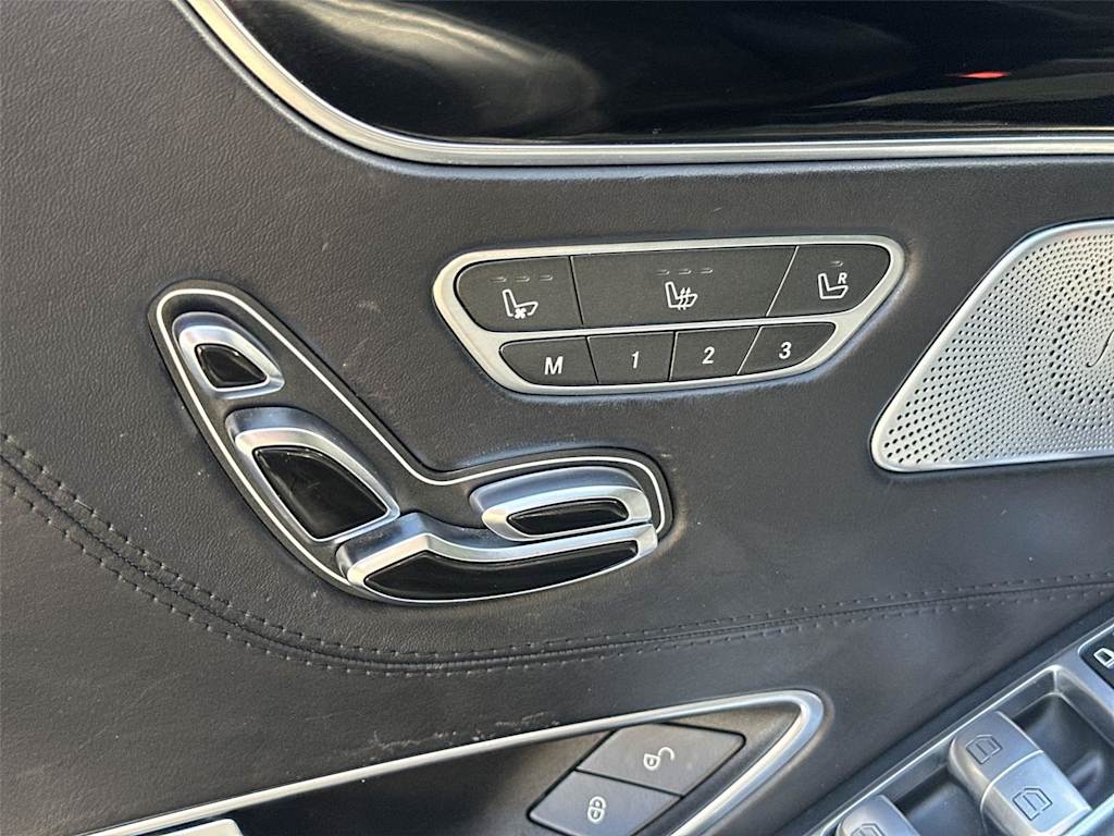 Thumbnail: 2015 Mercedes-Benz S-Class - 23