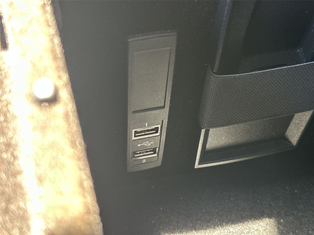 Thumbnail: 2015 Mercedes-Benz S-Class - 30