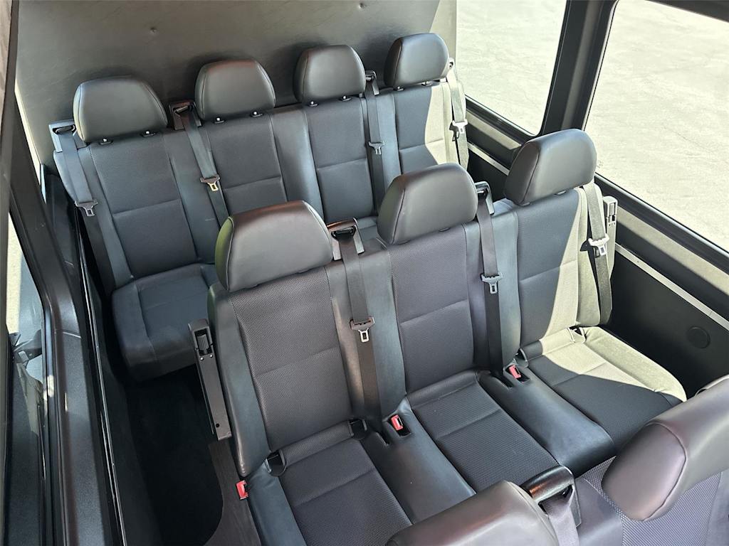 Thumbnail: 2015 Mercedes-Benz Sprinter - 30