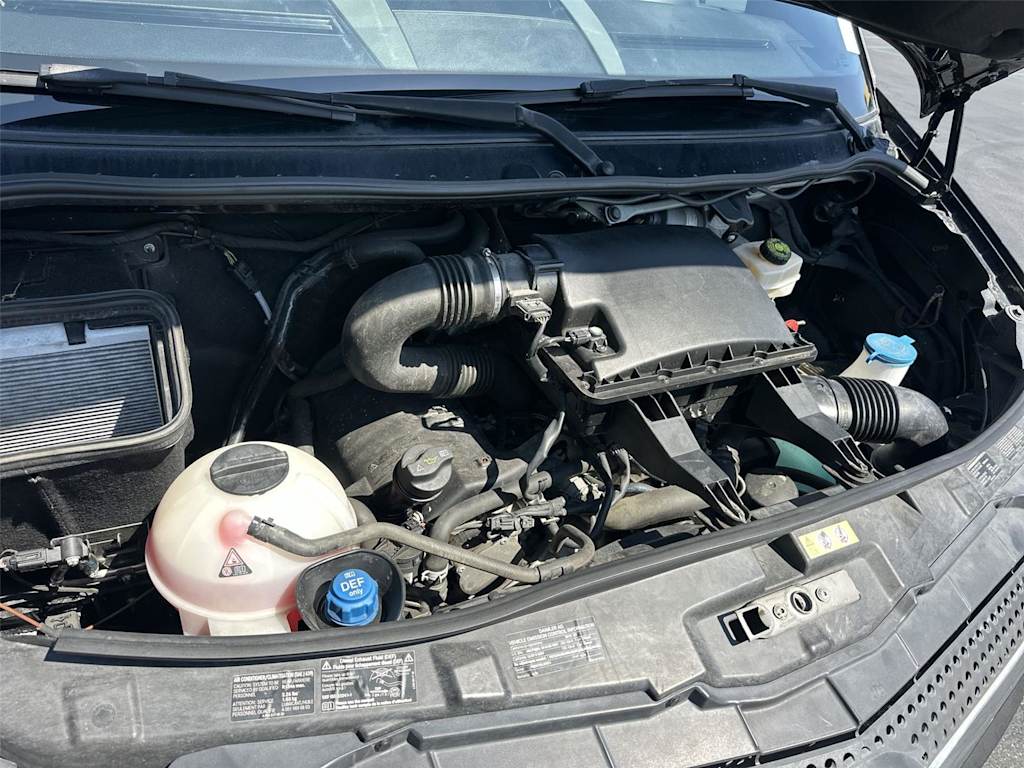 Thumbnail: 2015 Mercedes-Benz Sprinter - 9