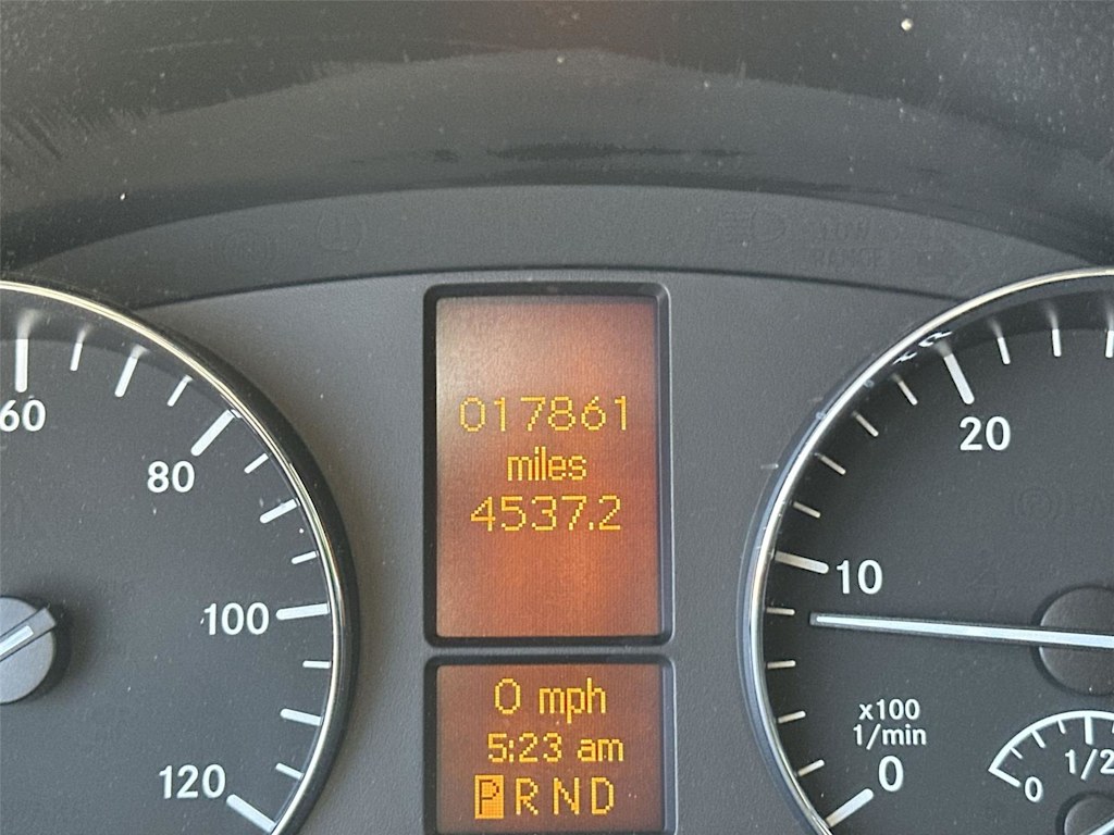 Thumbnail: 2015 Mercedes-Benz Sprinter - 18