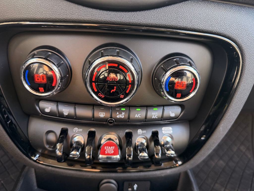 Thumbnail: 2020 MINI Cooper Clubman - 17