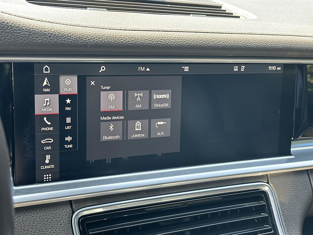 2018 Porsche Panamera 4 15