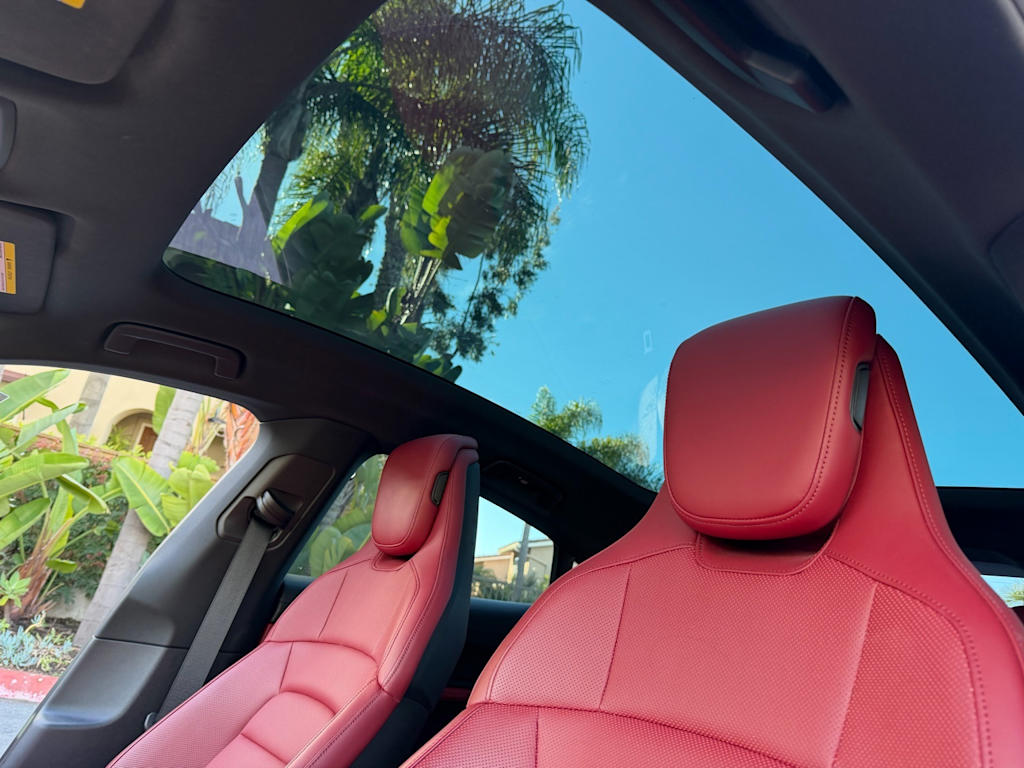 Thumbnail: 2021 Porsche Taycan - 13