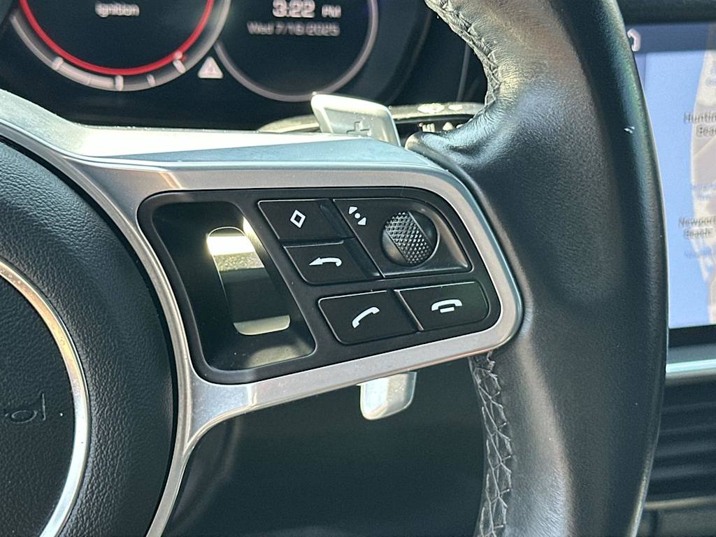 Thumbnail: 2020 Porsche Cayenne - 25