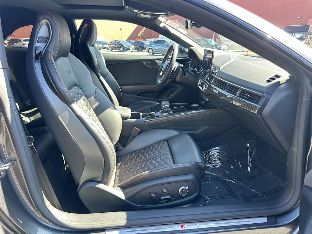 Thumbnail: 2023 Audi RS 5 - 12