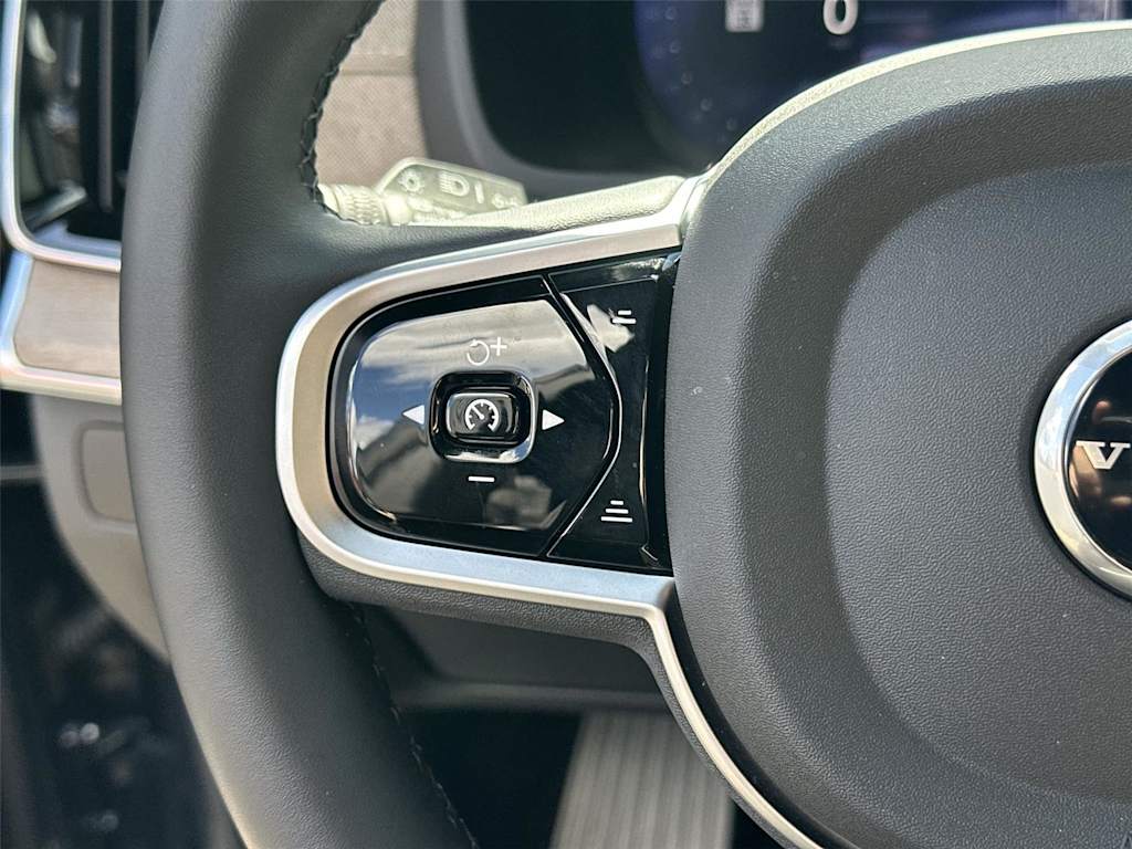 Thumbnail: 2026 Volvo XC90 - 27