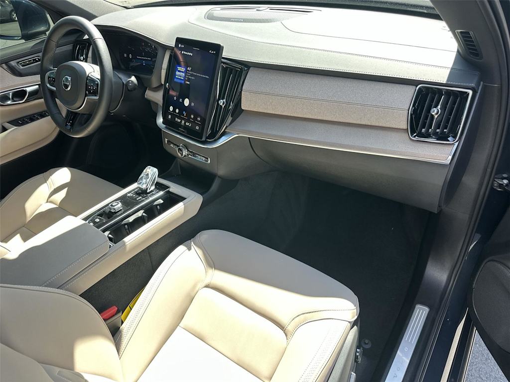 Thumbnail: 2026 Volvo XC90 - 14
