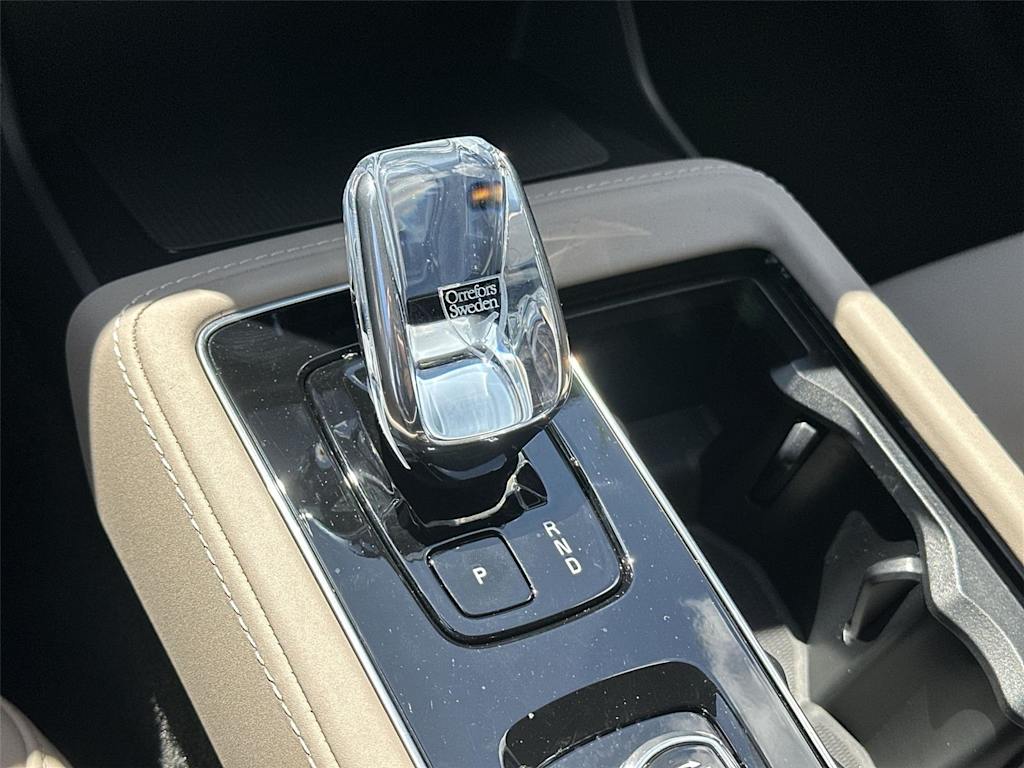 Thumbnail: 2026 Volvo XC90 - 17