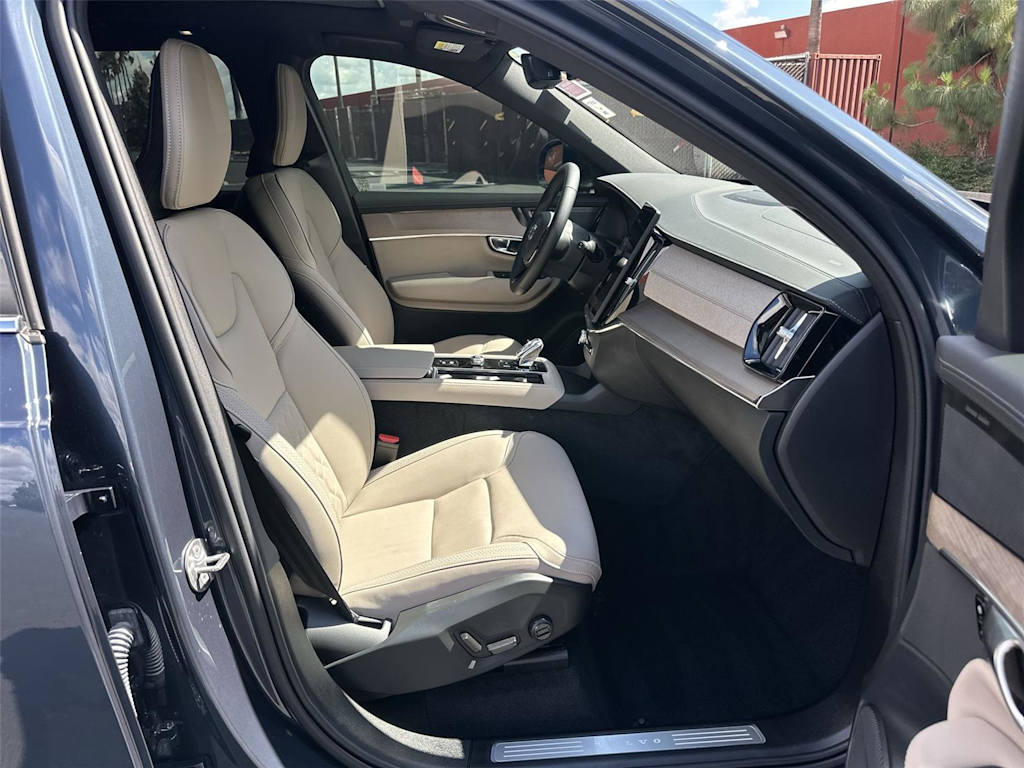 Thumbnail: 2026 Volvo XC90 - 12