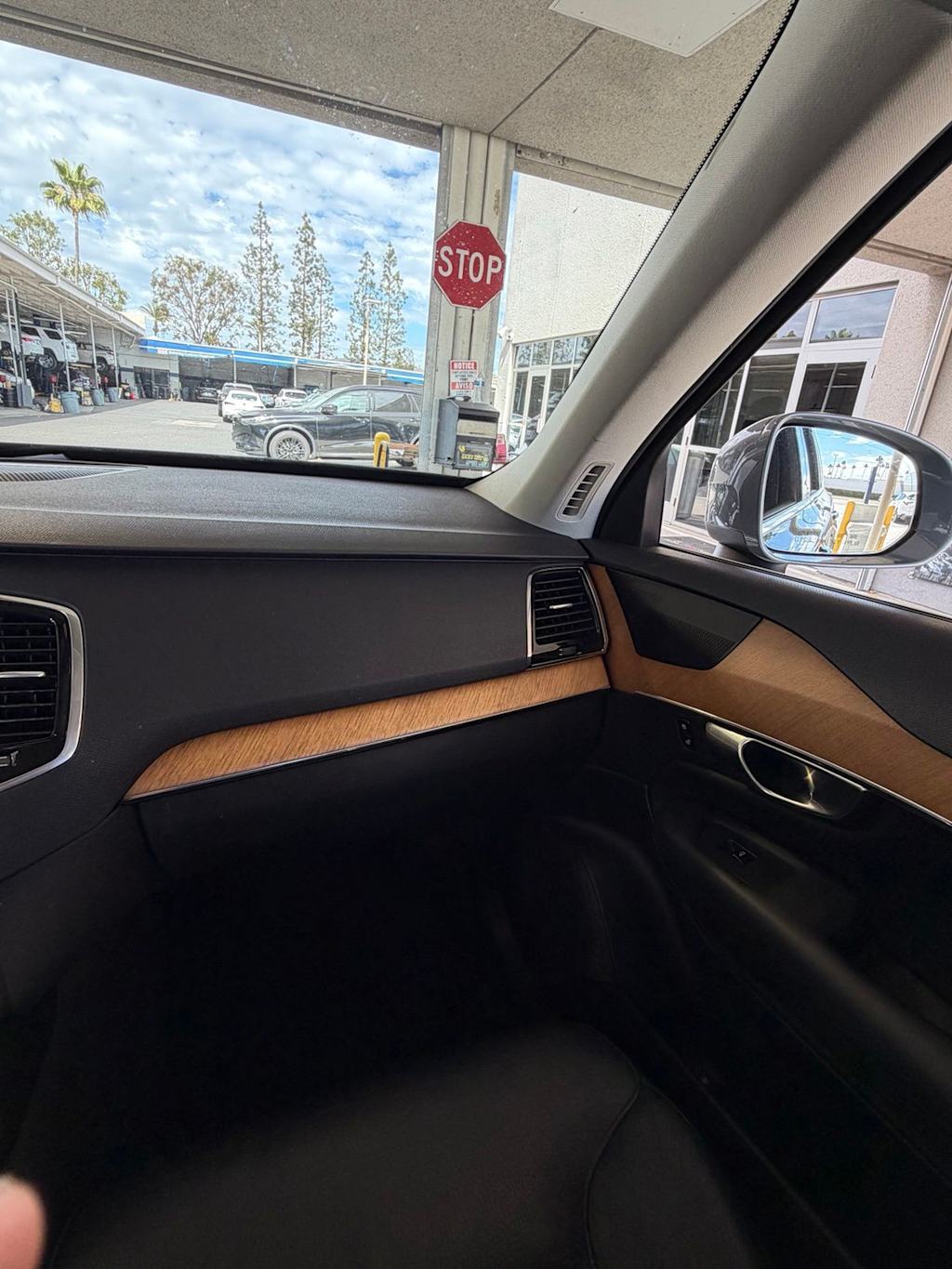 Thumbnail: 2023 Volvo XC90 - 21