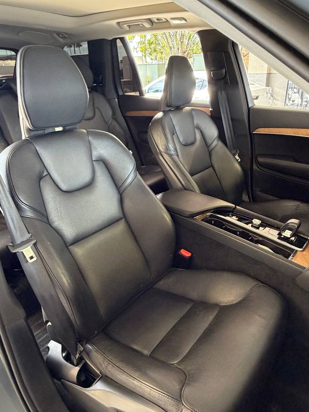 Thumbnail: 2023 Volvo XC90 - 9