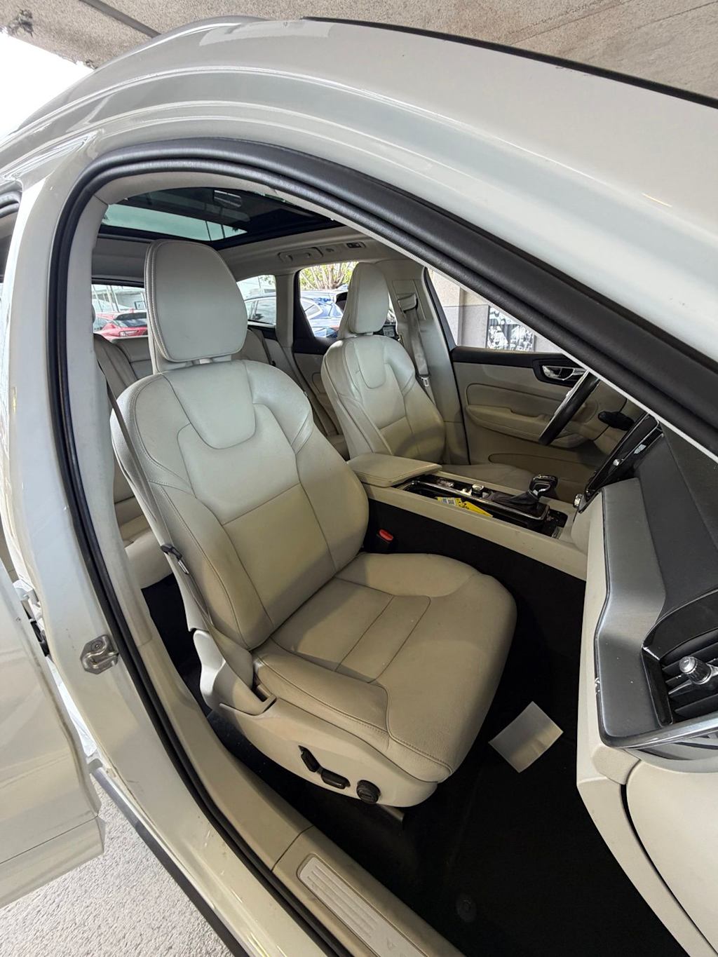 Thumbnail: 2020 Volvo XC60 - 2