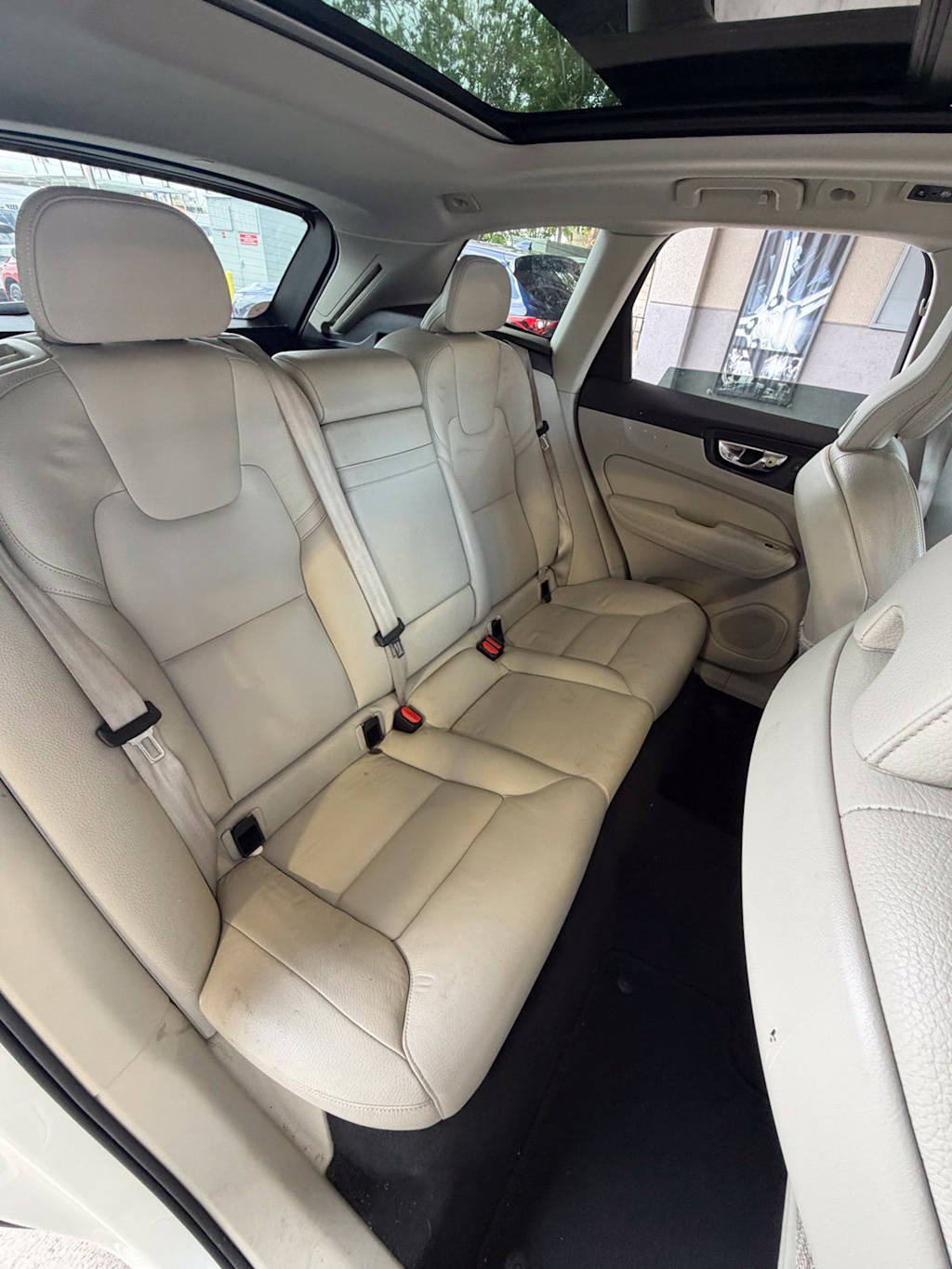 Thumbnail: 2020 Volvo XC60 - 19