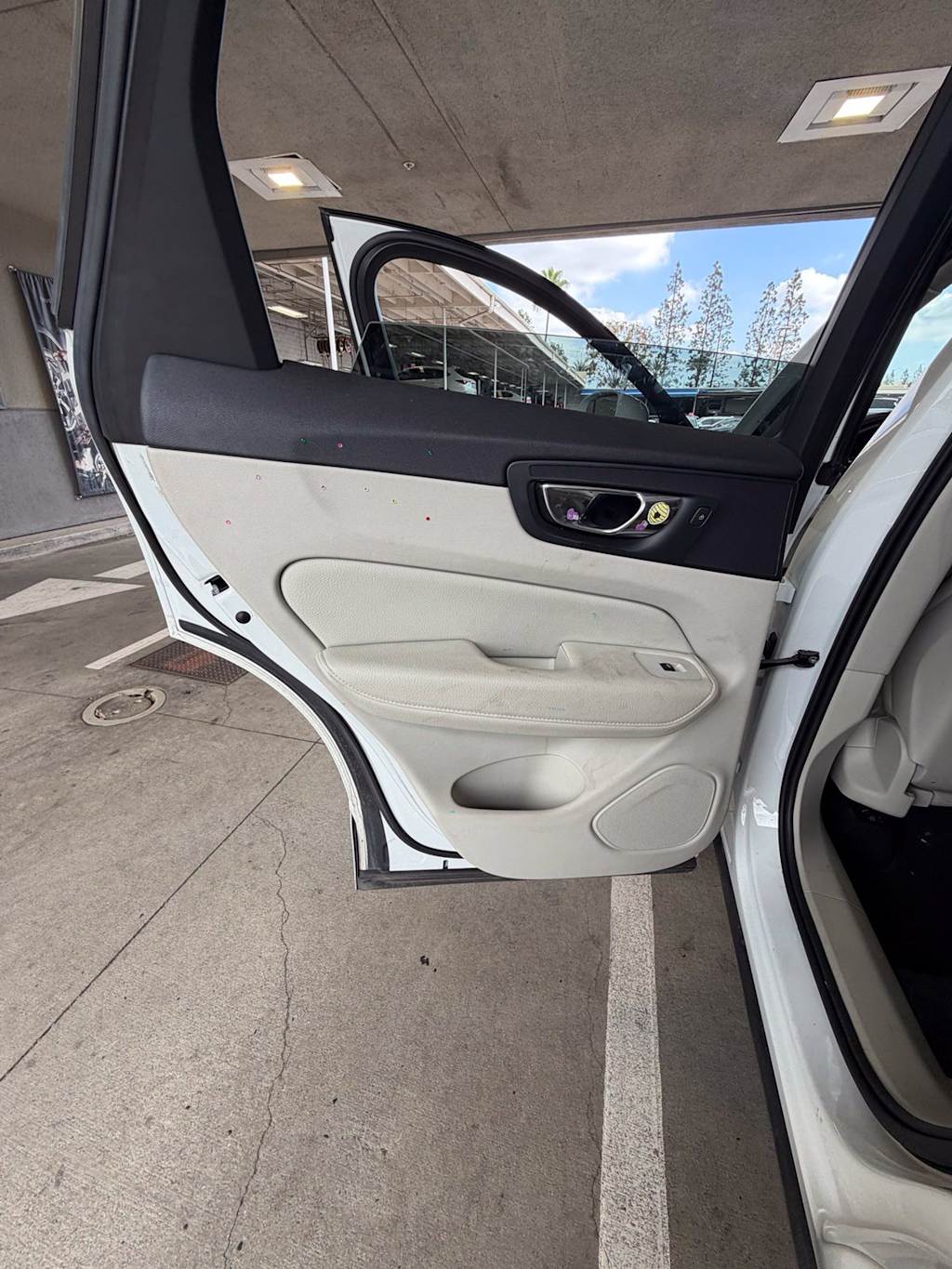 Thumbnail: 2020 Volvo XC60 - 20