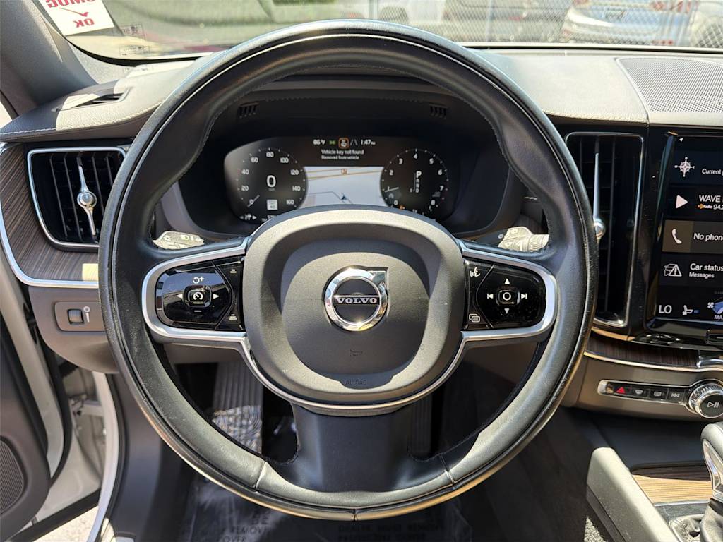 Thumbnail: 2021 Volvo XC60 - 14