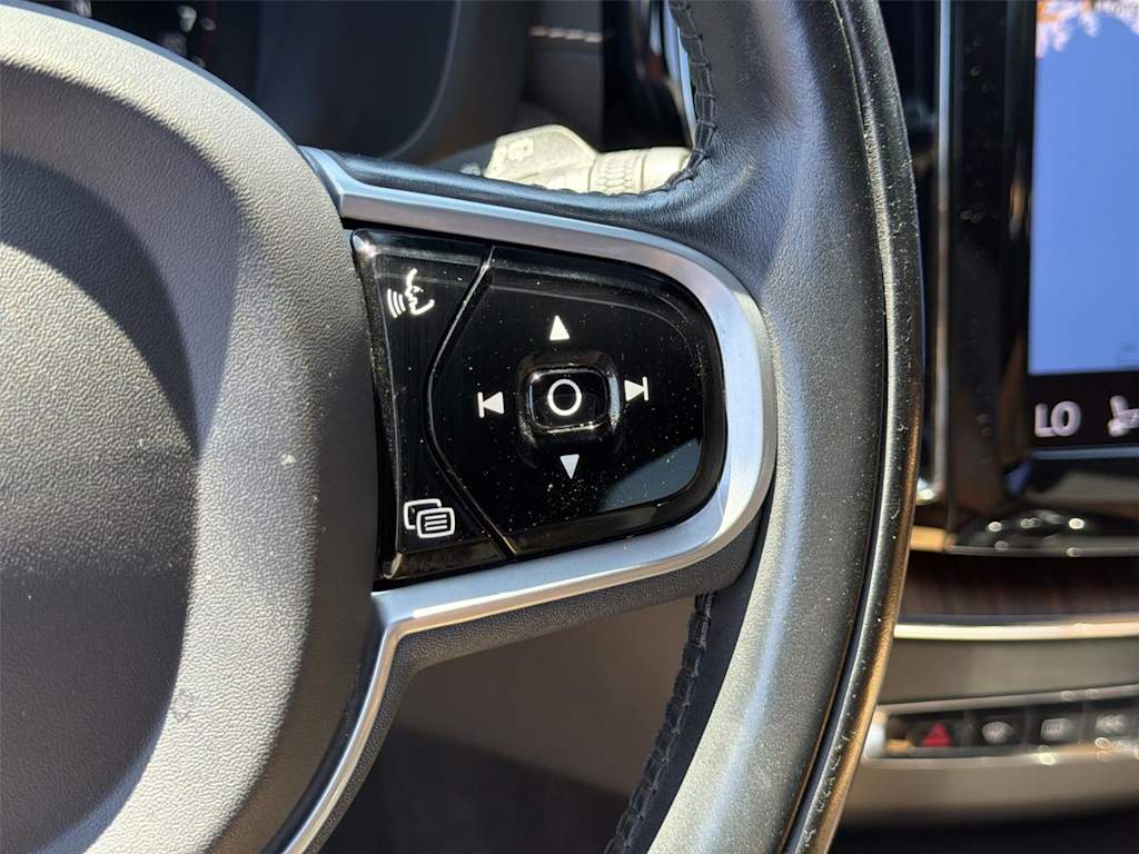 Thumbnail: 2021 Volvo XC60 - 27
