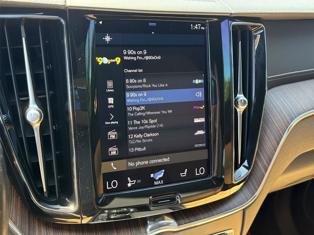 Thumbnail: 2021 Volvo XC60 - 15
