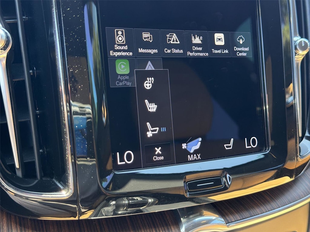 Thumbnail: 2021 Volvo XC60 - 31