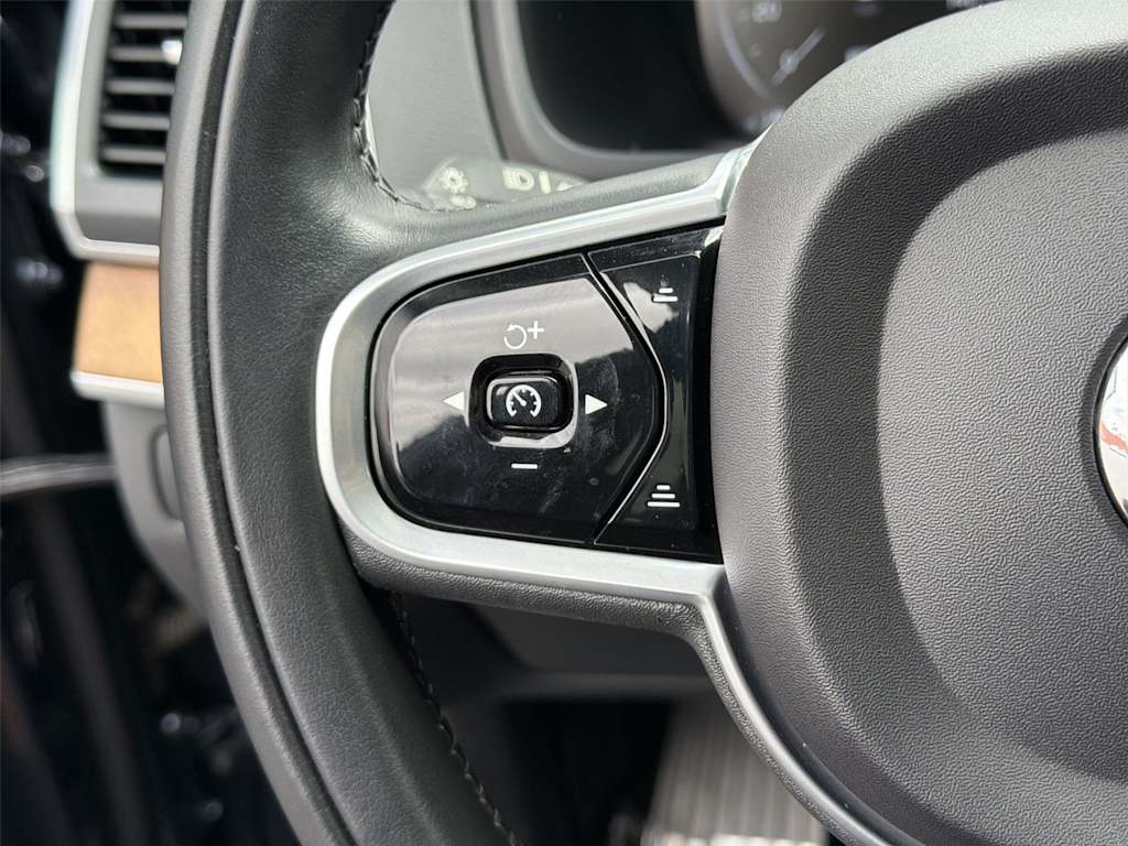 Thumbnail: 2022 Volvo XC90 - 27