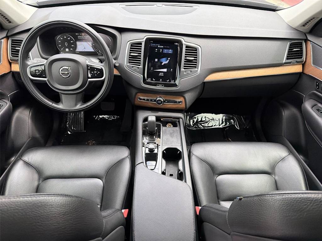 Thumbnail: 2022 Volvo XC90 - 10