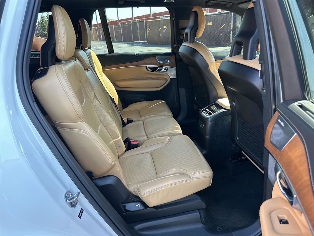 Thumbnail: 2020 Volvo XC90 - 13