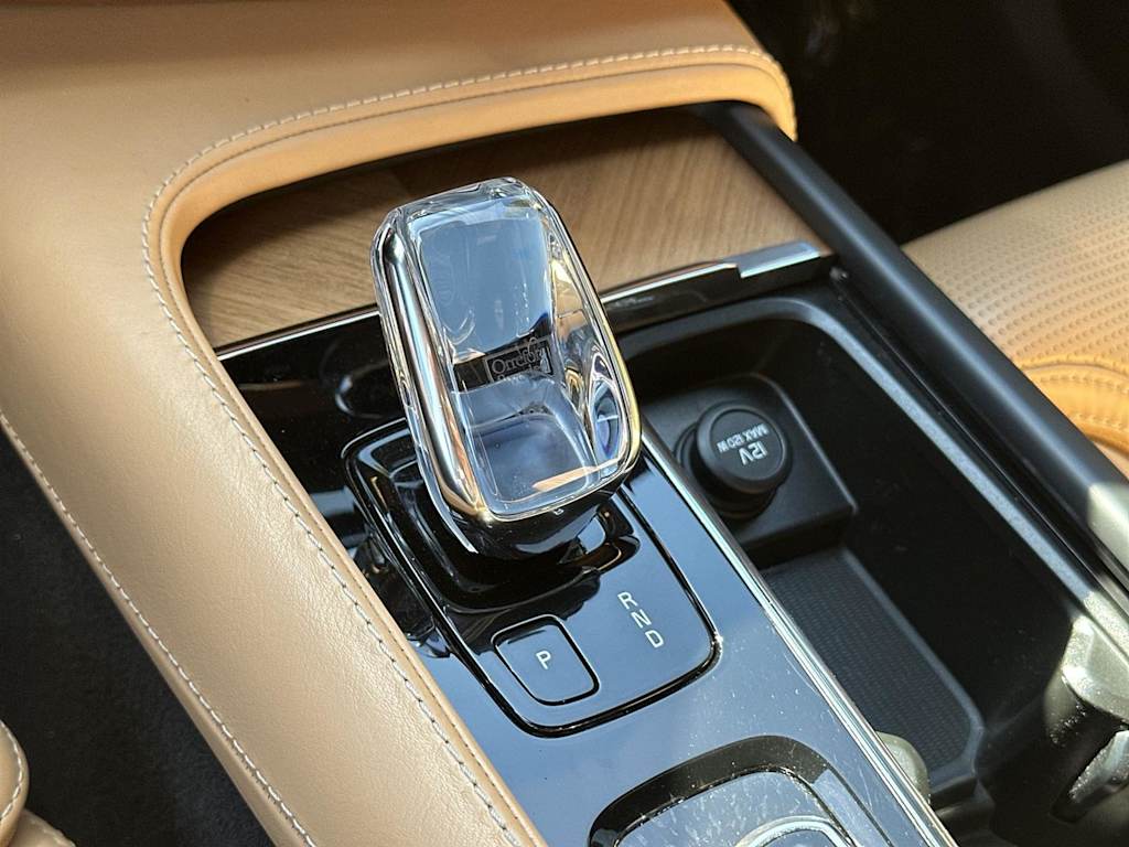 Thumbnail: 2020 Volvo XC90 - 17