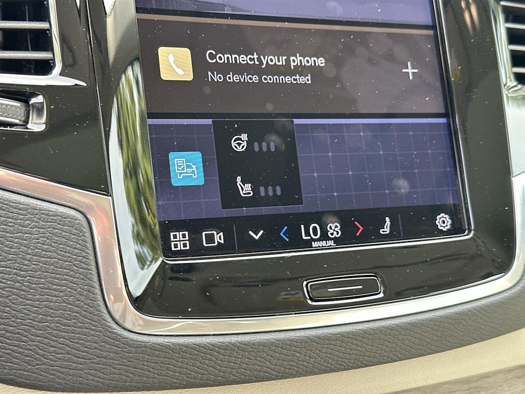 Thumbnail: 2023 Volvo XC90 - 25