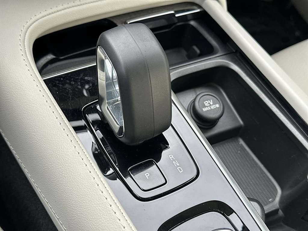 Thumbnail: 2023 Volvo XC90 - 16