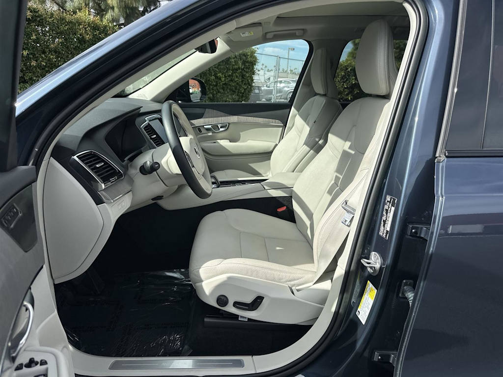 Thumbnail: 2023 Volvo XC90 - 10