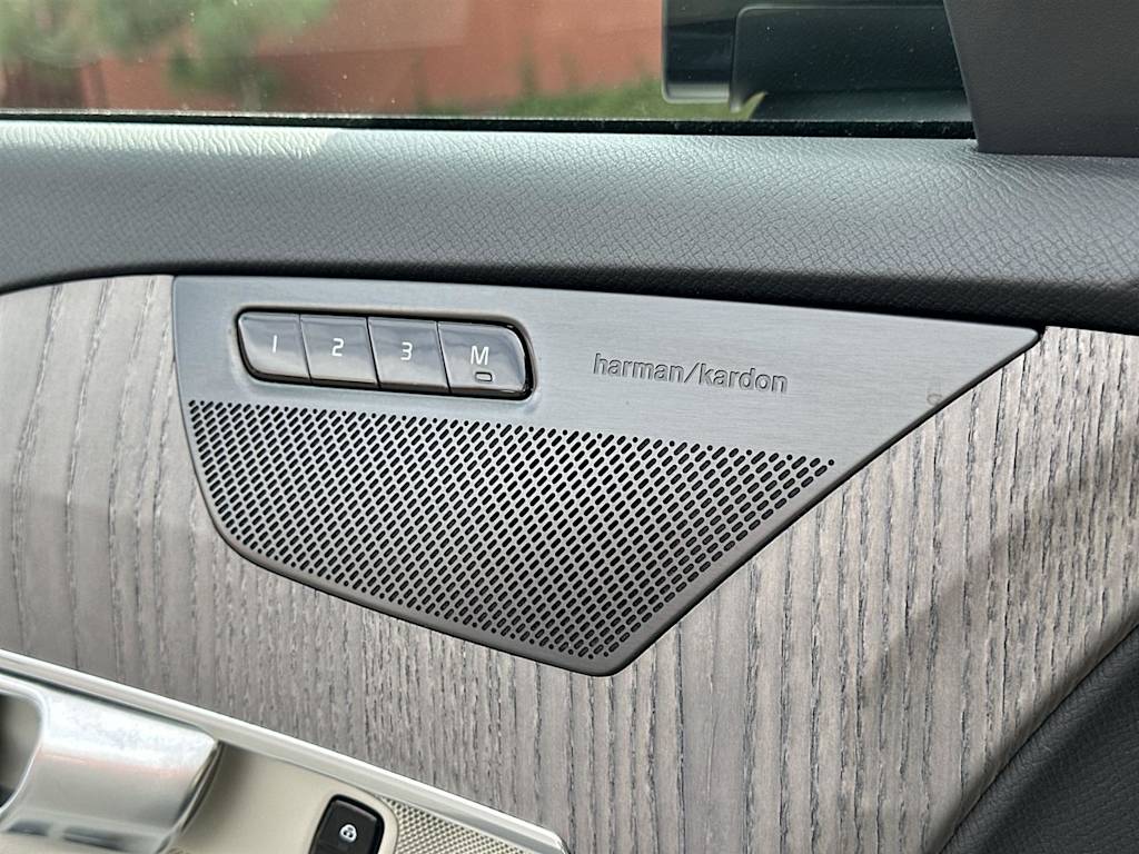 Thumbnail: 2023 Volvo XC90 - 29