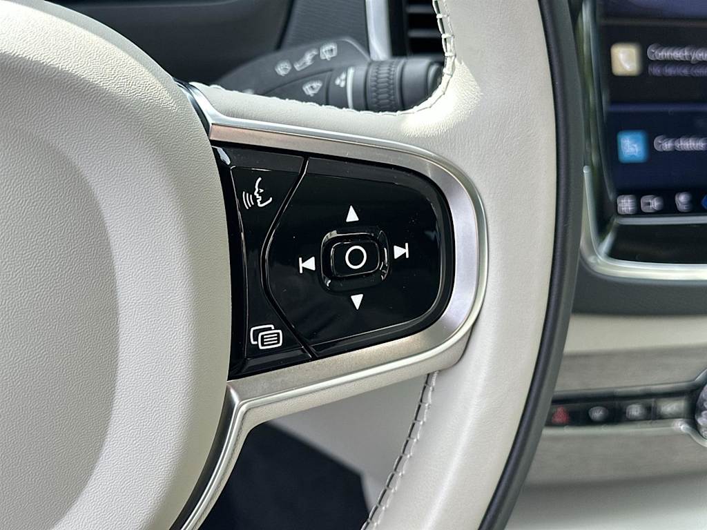 Thumbnail: 2023 Volvo XC90 - 24